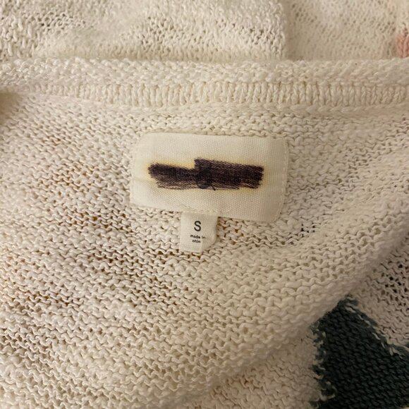 Lou & Grey Women Cream With Multicolored Stars Print V-Neck Sweater Size Small - Picture 4 of 5